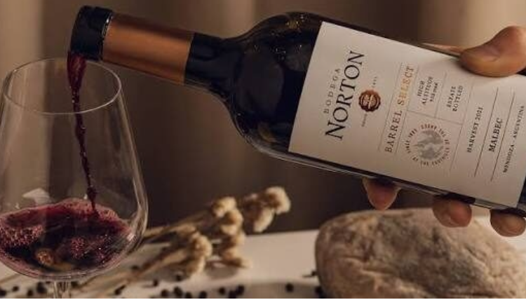 Norton, bajo la lupa de la Justicia por una deuda de casi 1000 millones de pesos con una cooperativa